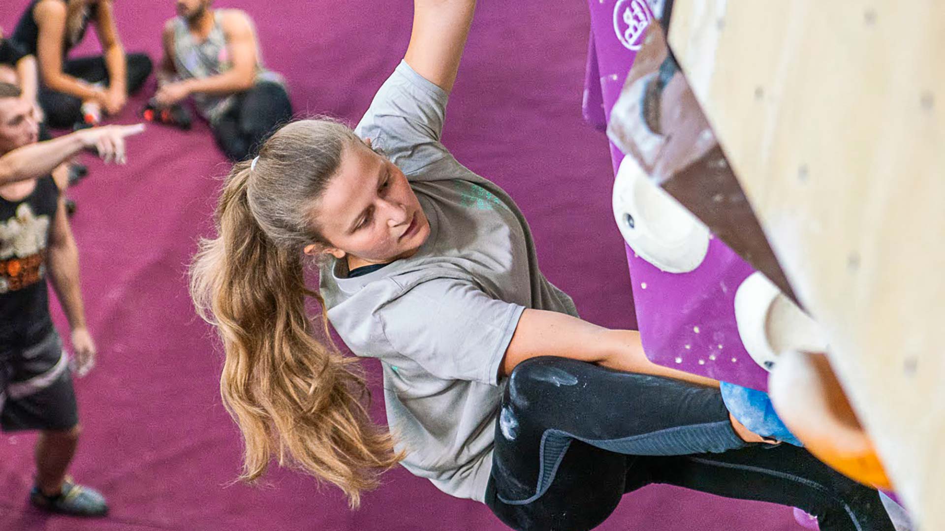 Einstein Boulderhalle München - Bouldern München - Klettern Bis 4,5m